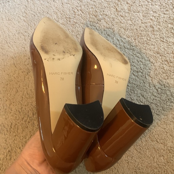 Marc Fisher Patent Slip‎ On Caitlin Dress Pumps Block Heel Sexy Pointed Toe sz 7 - Picture 3 of 11